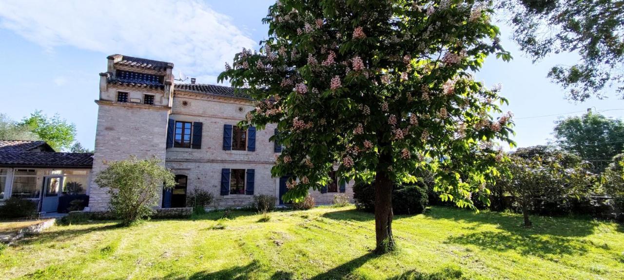 Domaine Les Garrigues Bed and Breakfast Puygaillard-de-Quercy Eksteriør billede