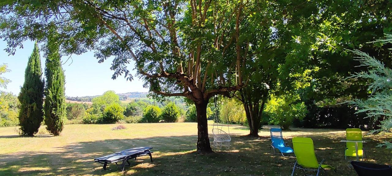 Domaine Les Garrigues Bed and Breakfast Puygaillard-de-Quercy Eksteriør billede