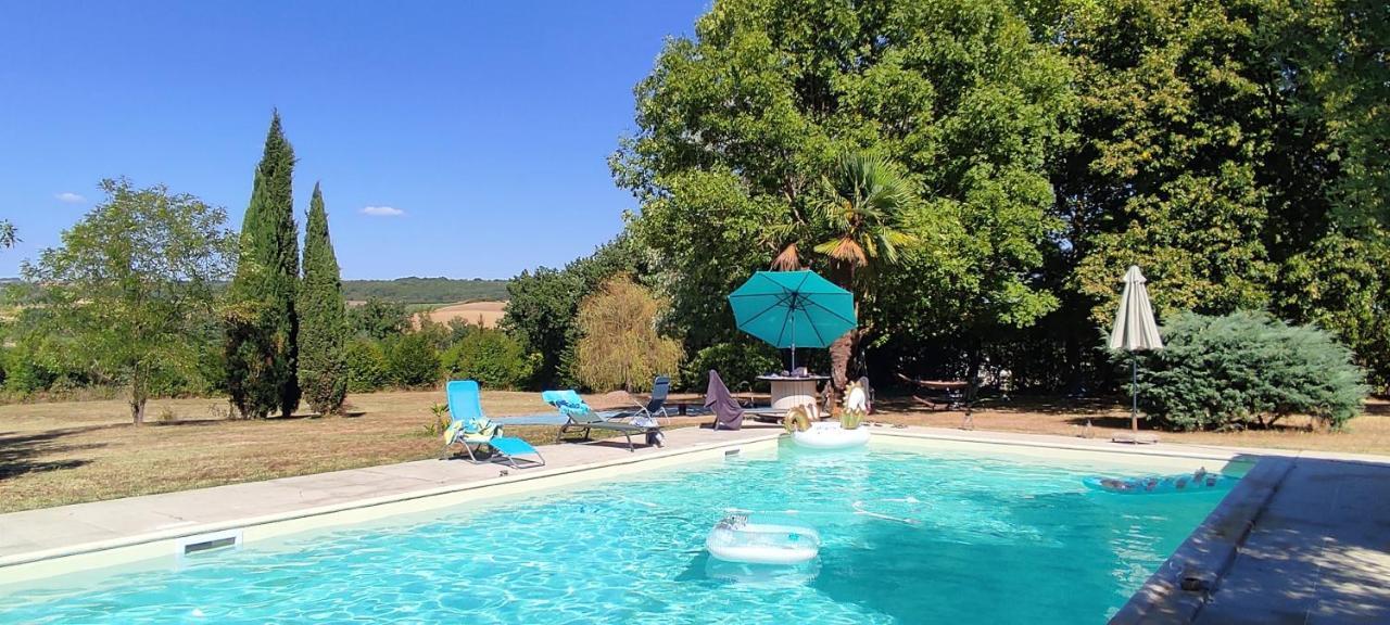Domaine Les Garrigues Bed and Breakfast Puygaillard-de-Quercy Eksteriør billede