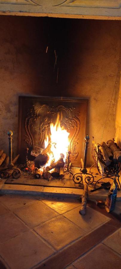 Domaine Les Garrigues Bed and Breakfast Puygaillard-de-Quercy Eksteriør billede