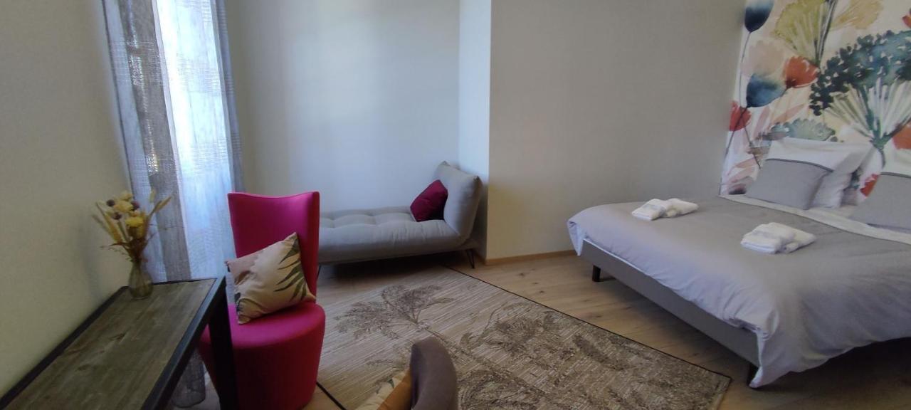 Domaine Les Garrigues Bed and Breakfast Puygaillard-de-Quercy Eksteriør billede